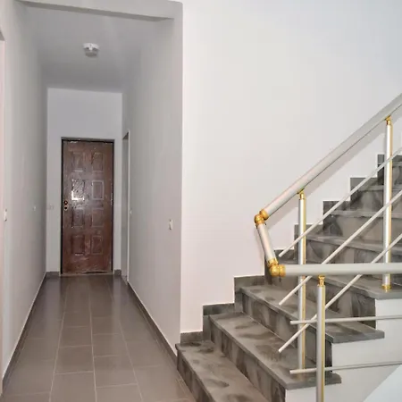 One-bedroom In * Wlora