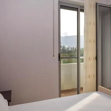 One-bedroom In * Wlora